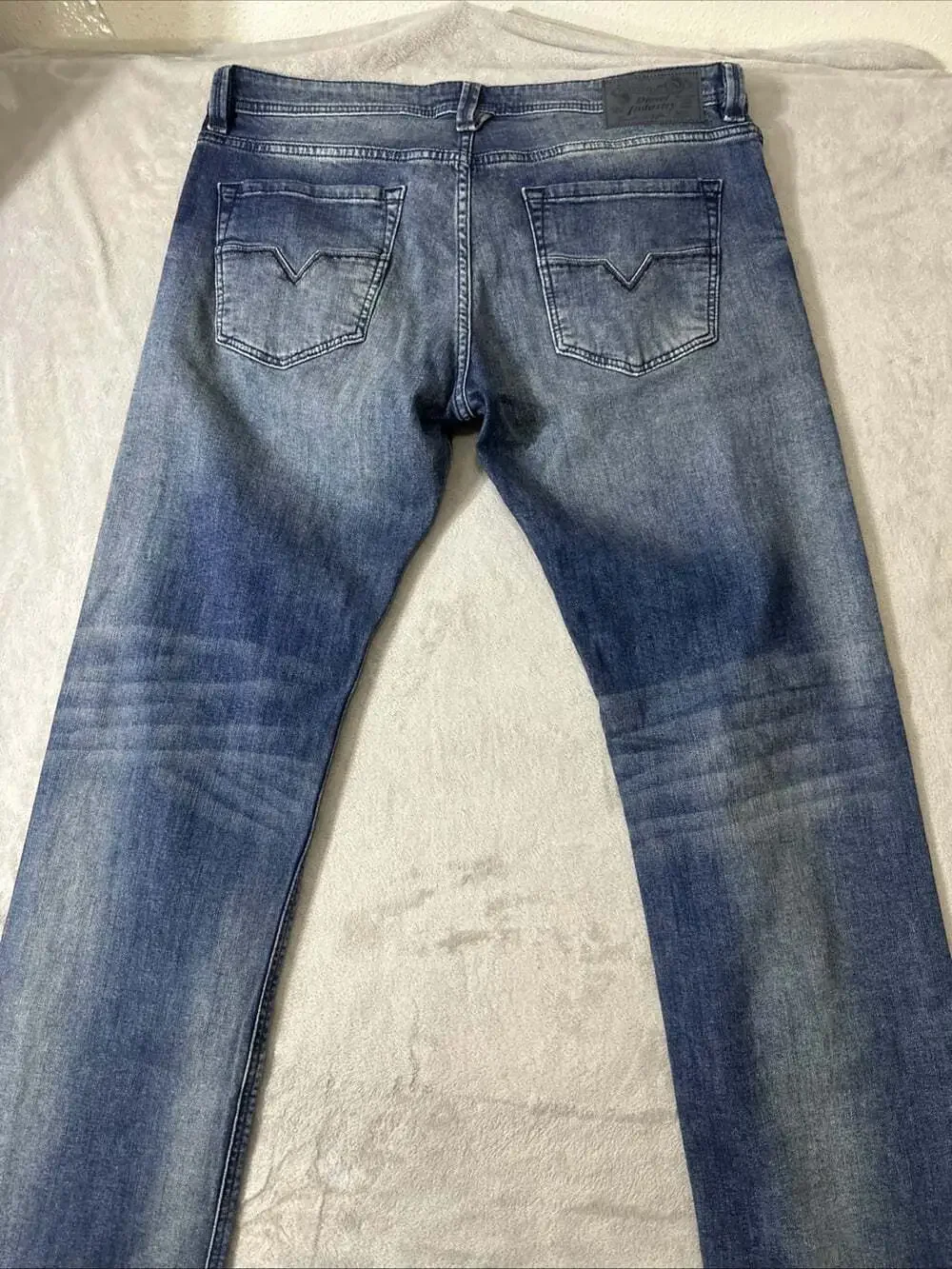 Diesel Larkee Men’s Jeans 36x32 Regular Straight Leg Blue Wash Denim NWT